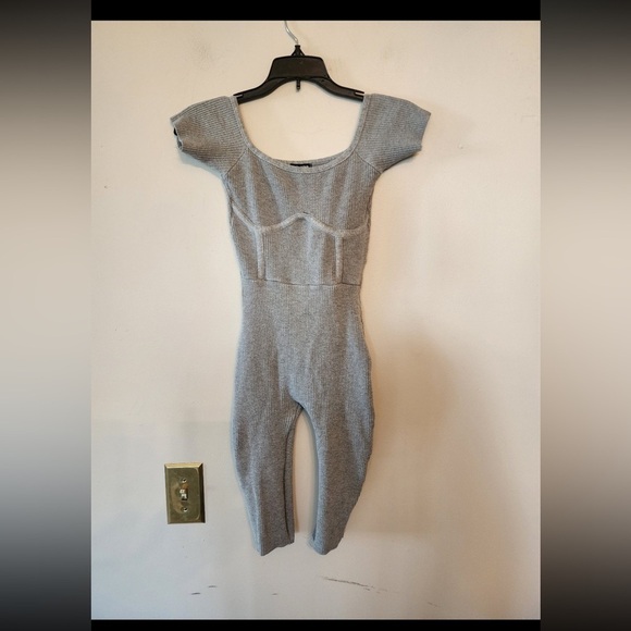 Fashion nova grey jumpsuit size xs - Picture 1 of 3